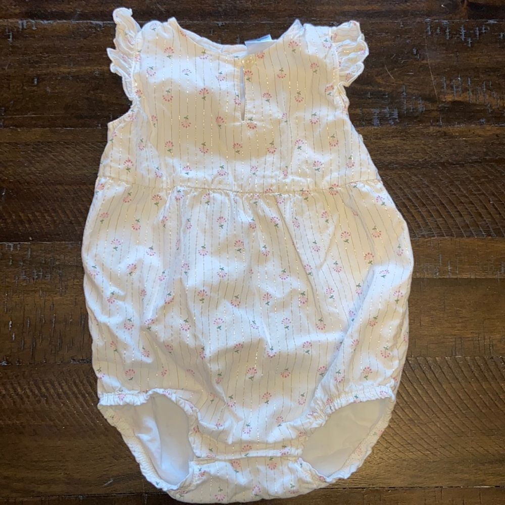 Carters romper - Picture 2 of 5